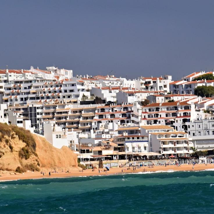 Outdoor terrace seating suitable for families in New York